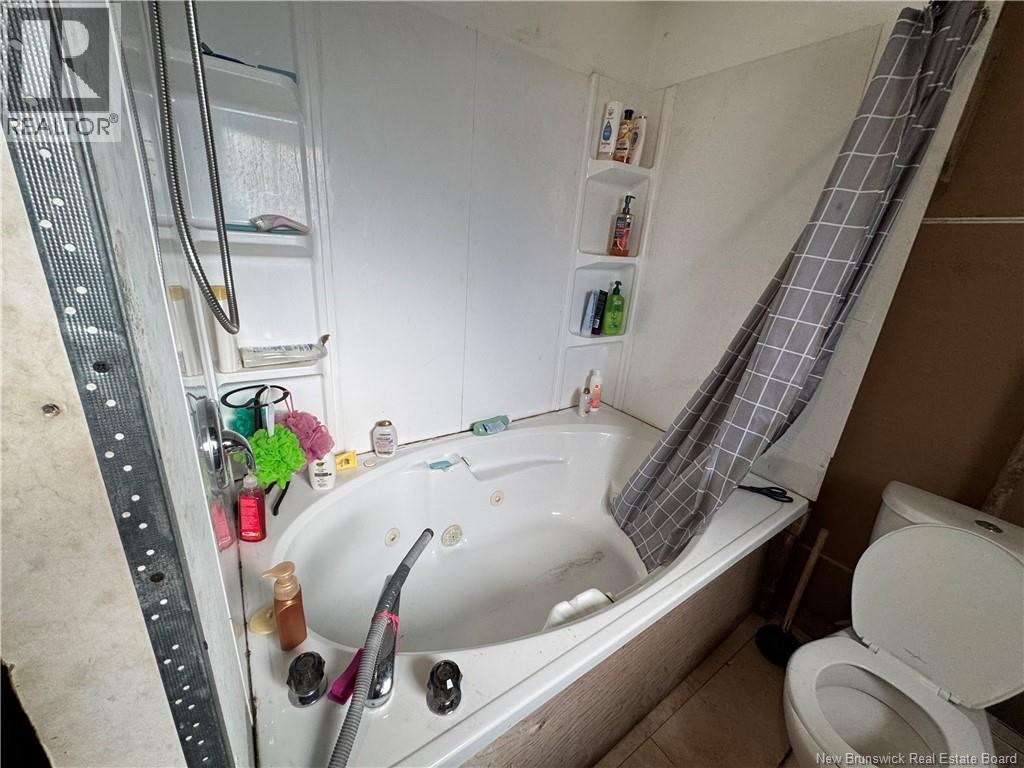 229 Rodney Street, Saint John, New Brunswick  E2M 1X5 - Photo 13 - NB130787