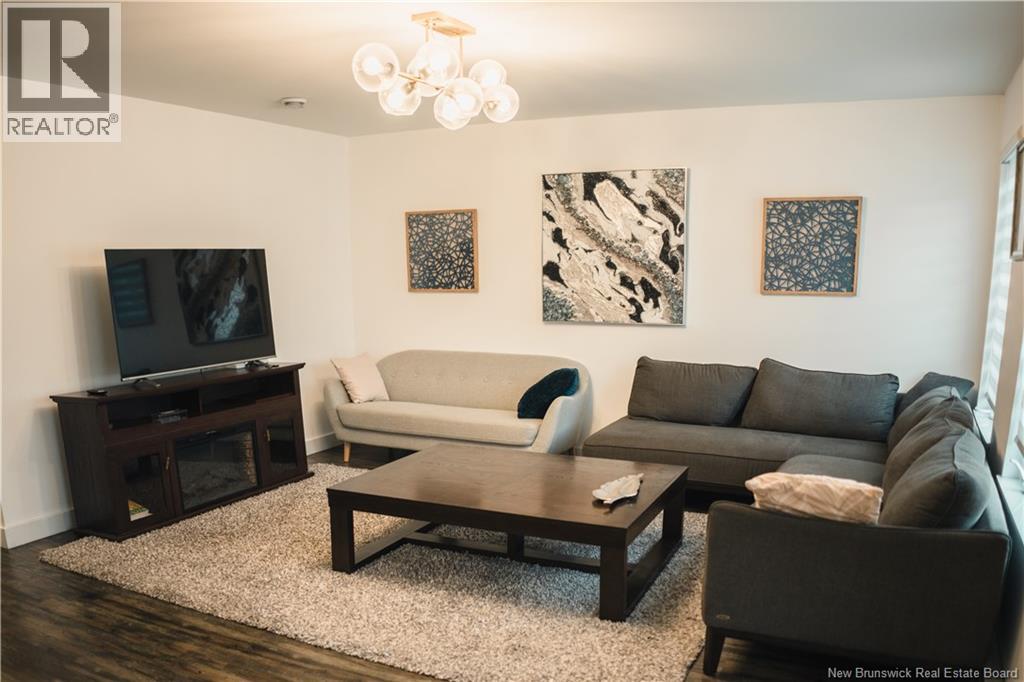 135 Waterloo Street, Saint John, New Brunswick E2L 0E8 - Photo 2 - NB130754