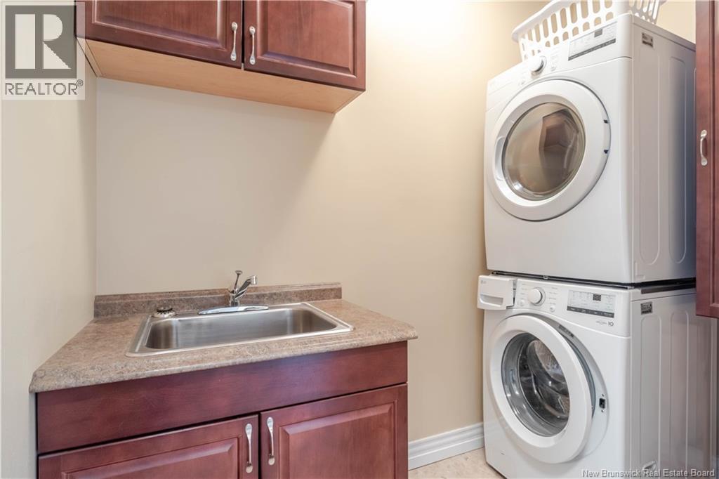 18 Howe Crescent, Oromocto, New Brunswick  E2V 4M5 - Photo 6 - NB130879