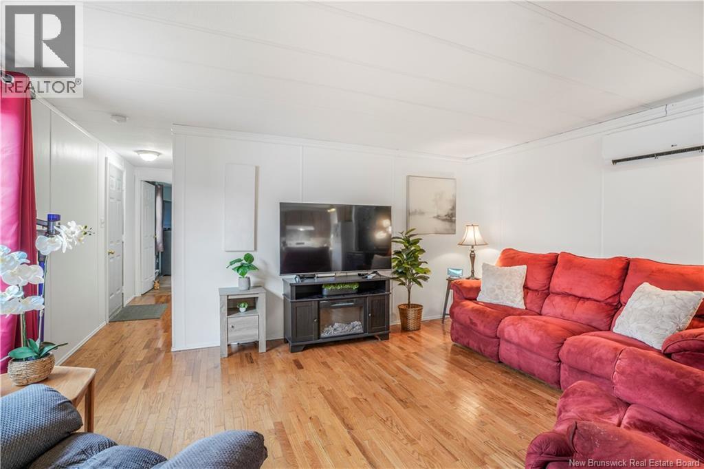 23 Tyler Street, Lincoln, New Brunswick  E3B 6X4 - Photo 12 - NB130903