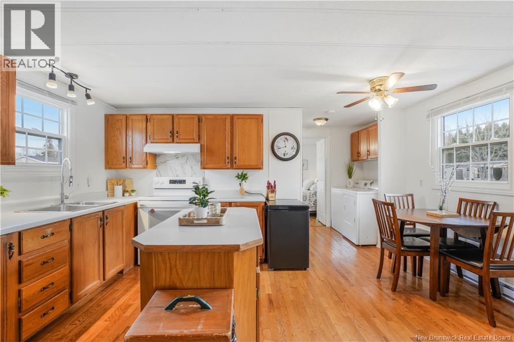 23 Tyler Street, Lincoln, New Brunswick  E3B 6X4 - Photo 4 - NB130903