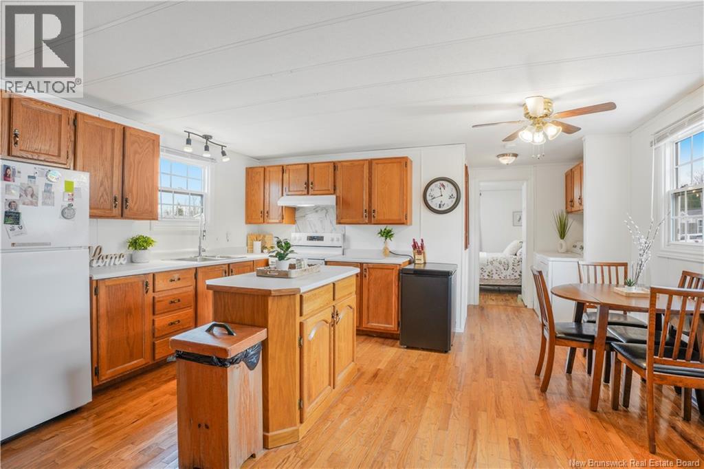 23 Tyler Street, Lincoln, New Brunswick  E3B 6X4 - Photo 5 - NB130903
