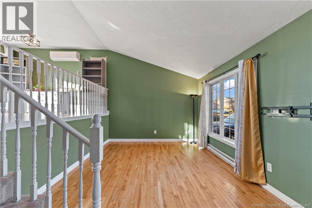24 Aral Court, Moncton, New Brunswick  E1E 4S2 - Photo 2 - NB130913