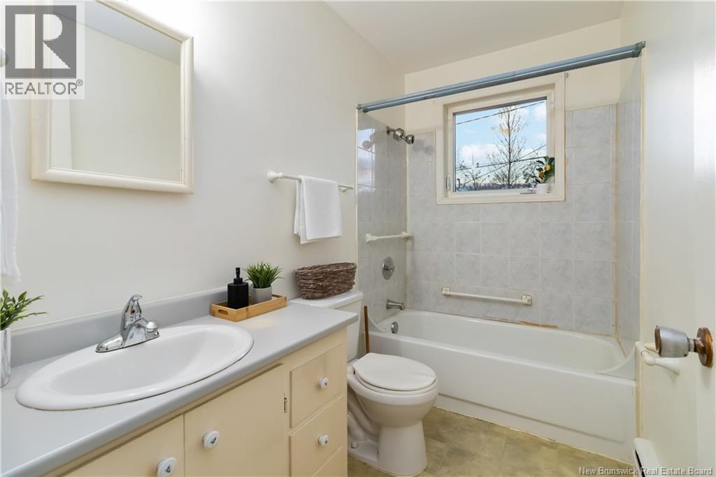 228 Cole Avenue, Moncton, New Brunswick  E1C 8G3 - Photo 13 - NB130891