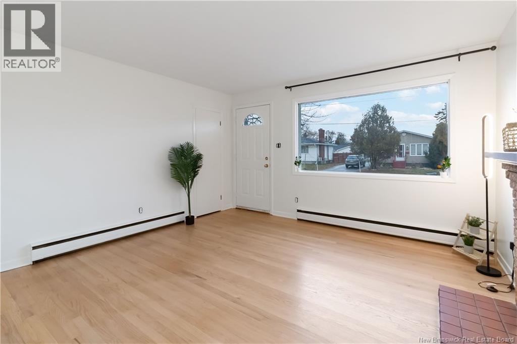 228 Cole Avenue, Moncton, New Brunswick  E1C 8G3 - Photo 5 - NB130891