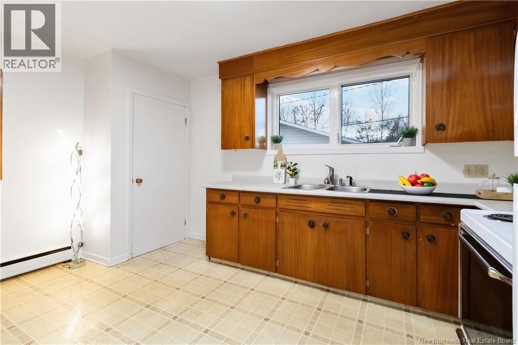 228 Cole Avenue, Moncton, New Brunswick  E1C 8G3 - Photo 7 - NB130891