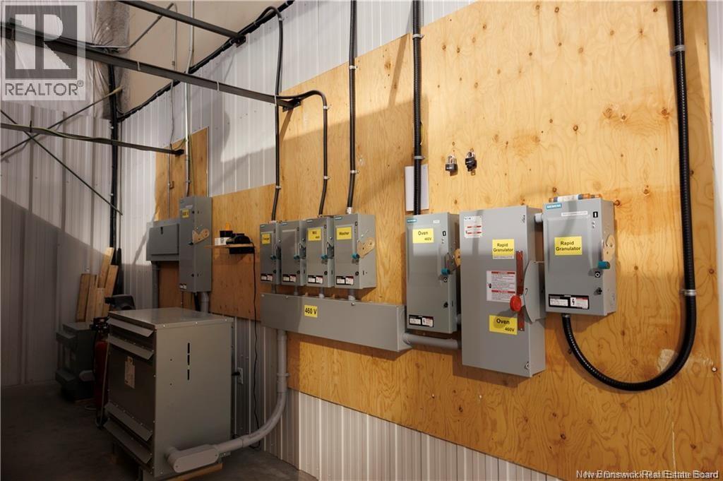 651 Main Street, Grand-Sault/grand Falls, New Brunswick  E3Z 2W6 - Photo 15 - NB130867