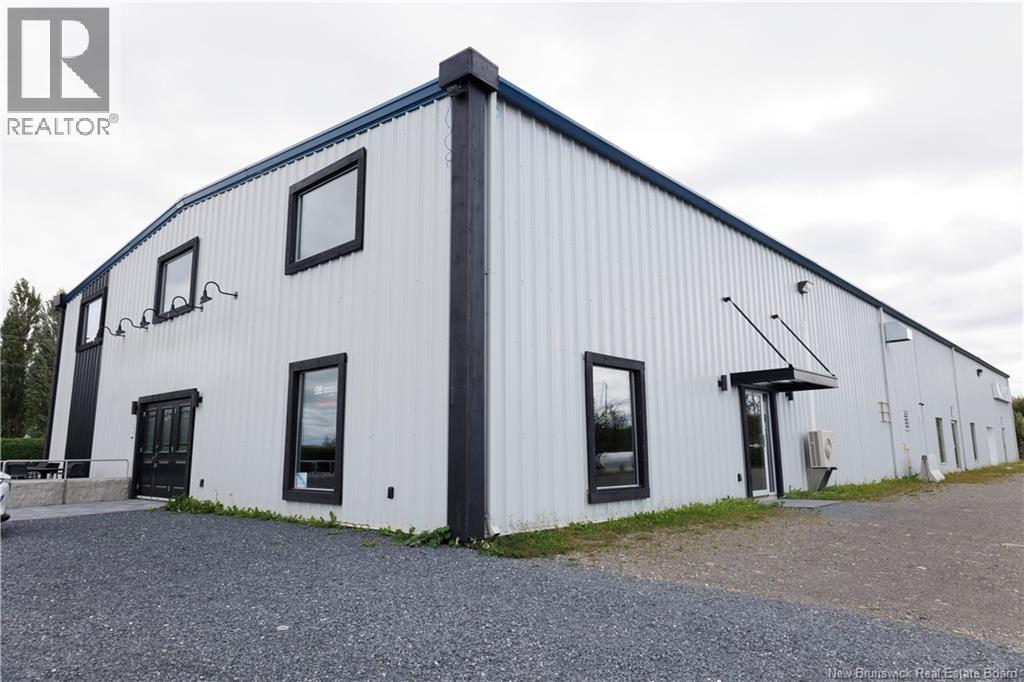 651 Main Street, Grand-Sault/grand Falls, New Brunswick  E3Z 2W6 - Photo 2 - NB130867