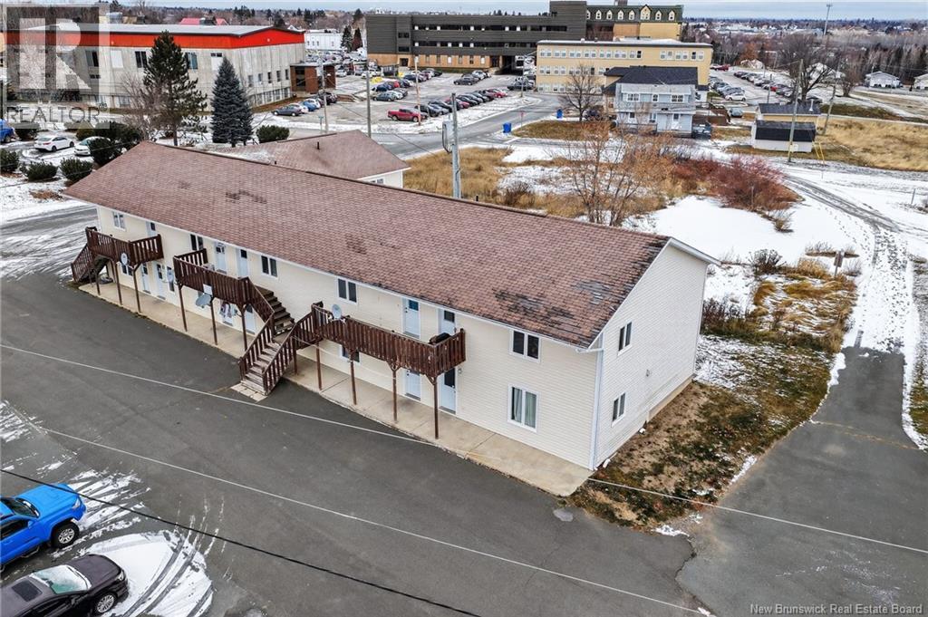 725 Univesity Drive, Bathurst, New Brunswick E2A 0A9 - Photo 13 - NB130947