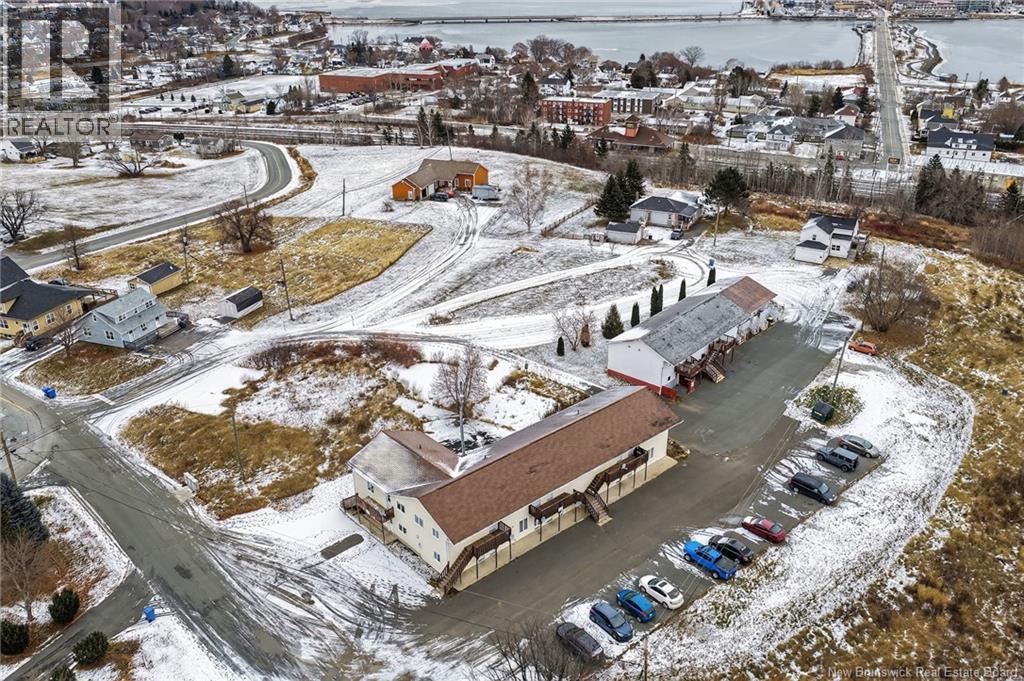 725 Univesity Drive, Bathurst, New Brunswick E2A 0A9 - Photo 15 - NB130947