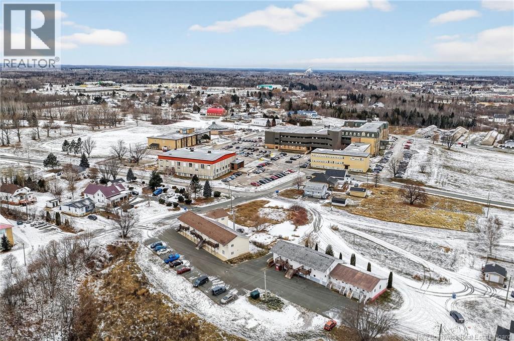 725 Univesity Drive, Bathurst, New Brunswick E2A 0A9 - Photo 28 - NB130947