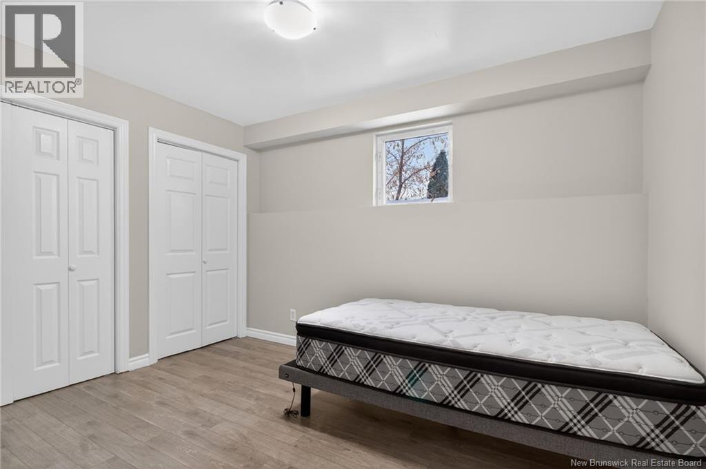 725 Univesity Drive, Bathurst, New Brunswick E2A 0A9 - Photo 37 - NB130947