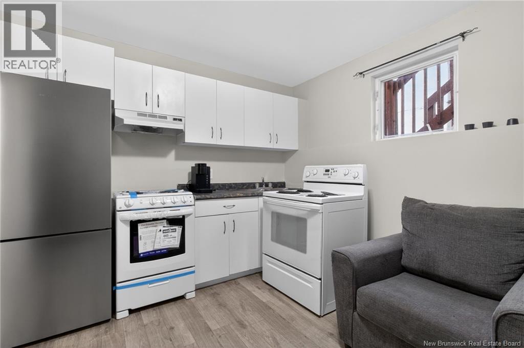 725 Univesity Drive, Bathurst, New Brunswick E2A 0A9 - Photo 39 - NB130947