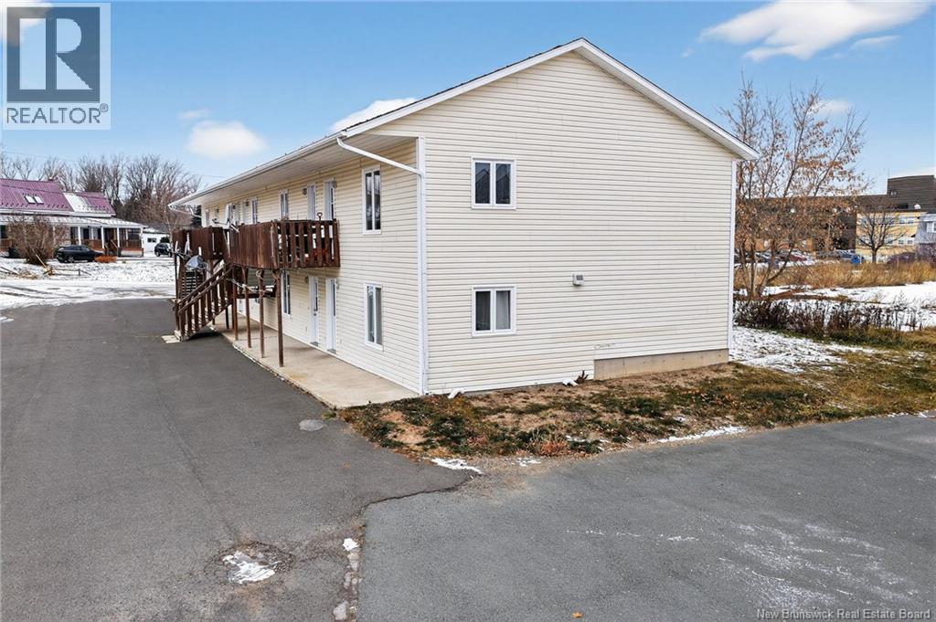 725 Univesity Drive, Bathurst, New Brunswick E2A 0A9 - Photo 6 - NB130947