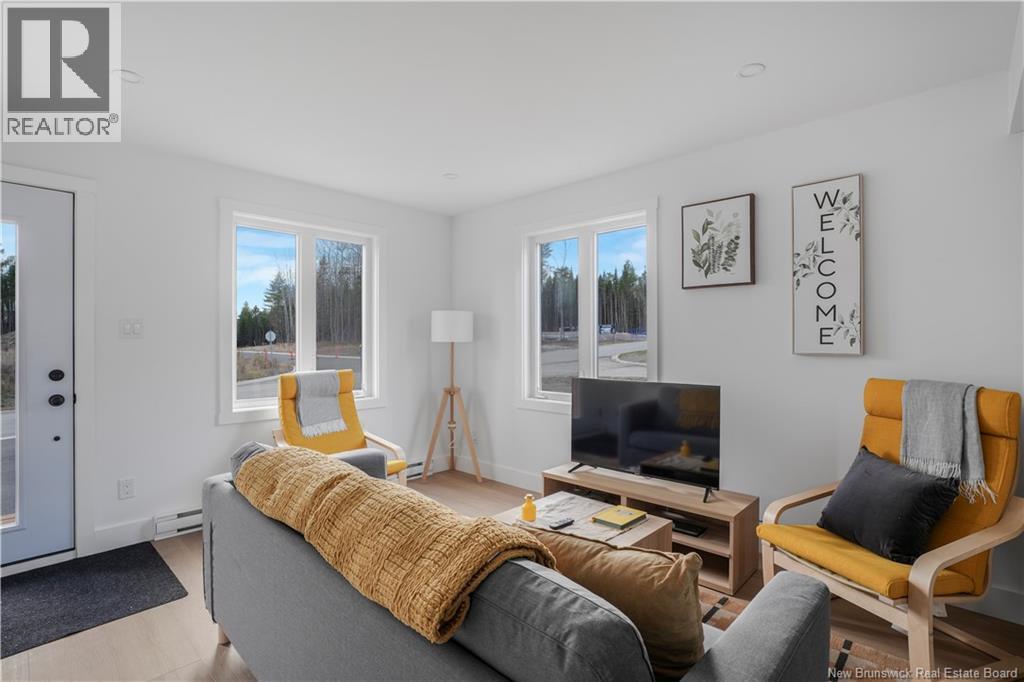 16 18 20 Terry Fox Drive, Oromocto, New Brunswick E3V 0P6 - Photo 10 - NB130875