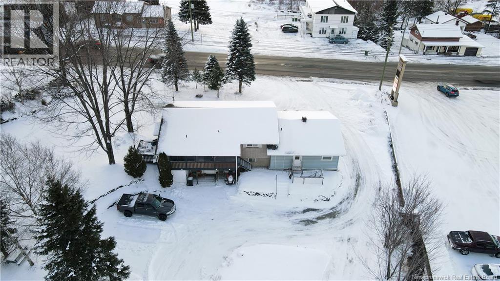 711 Victoria Street, Edmundston, New Brunswick  E3V 3S9 - Photo 8 - NB130933