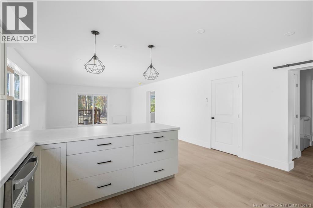 4-14 Terry Fox Drive, Oromocto, New Brunswick E2V 0R6 - Photo 3 - NB130876