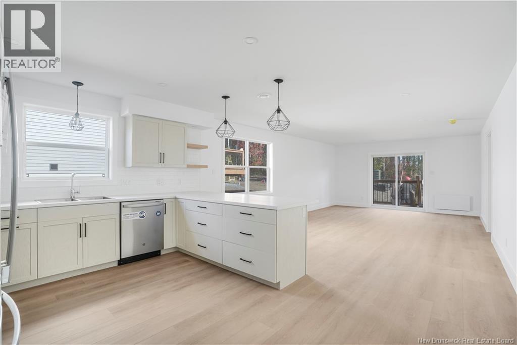 4-14 Terry Fox Drive, Oromocto, New Brunswick E2V 0R6 - Photo 5 - NB130876