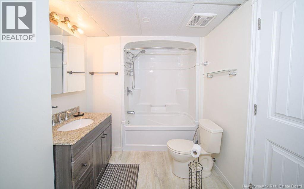 31 Forest Acres Court, Fredericton, New Brunswick E3B 4L2 - Photo 14 - NB130921