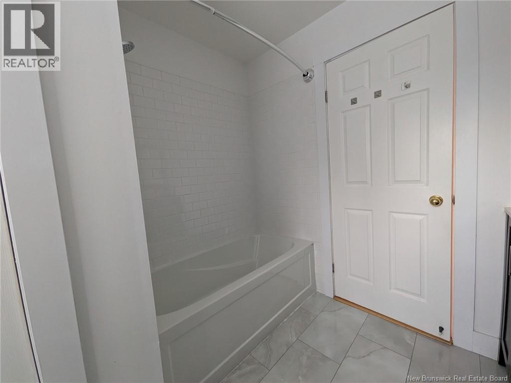 103 Squires Street, Woodstock, New Brunswick  E7M 2S4 - Photo 15 - NB130969