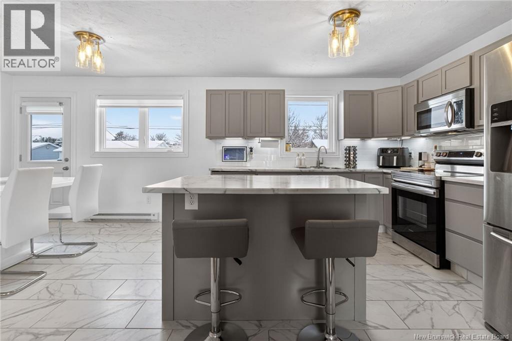 60 Crown, Moncton, New Brunswick E1G 1K8 - Photo 3 - NB131001