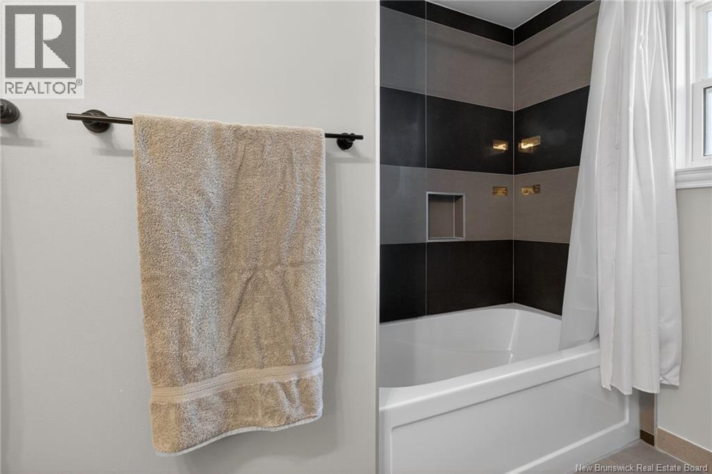 60 Crown, Moncton, New Brunswick E1G 1K8 - Photo 8 - NB131001