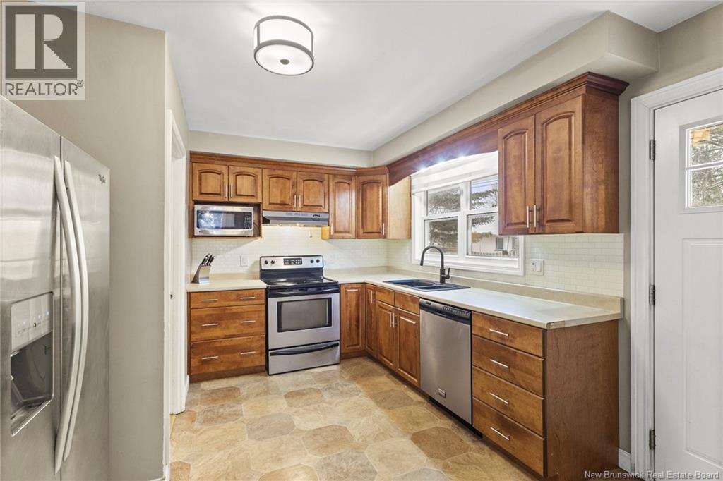 201 Willow Avenue, Fredericton, New Brunswick  E3A 2E3 - Photo 15 - NB130993