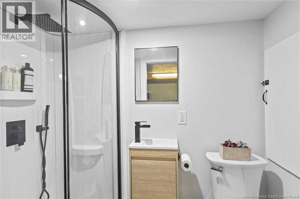 201 Willow Avenue, Fredericton, New Brunswick  E3A 2E3 - Photo 37 - NB130993