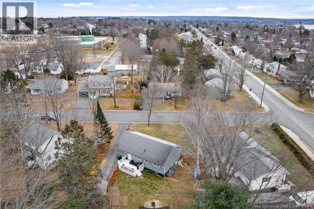 201 Willow Avenue, Fredericton, New Brunswick  E3A 2E3 - Photo 5 - NB130993