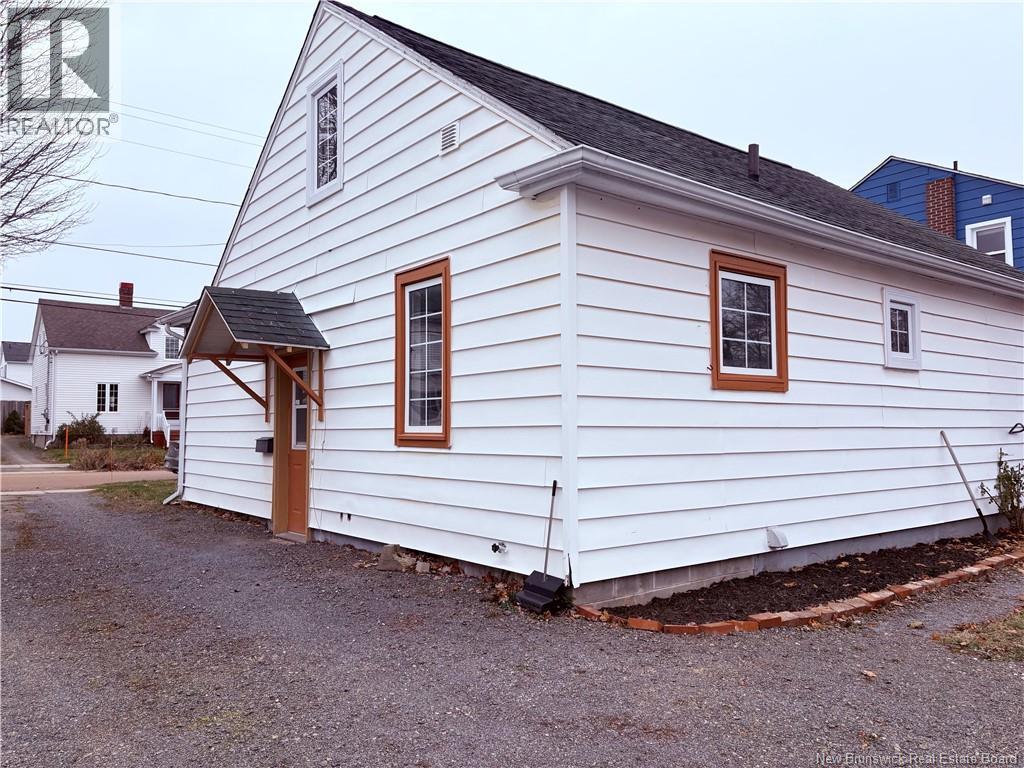 101 Maple Street, Moncton, New Brunswick E1C 6A2 - Photo 10 - NB131010