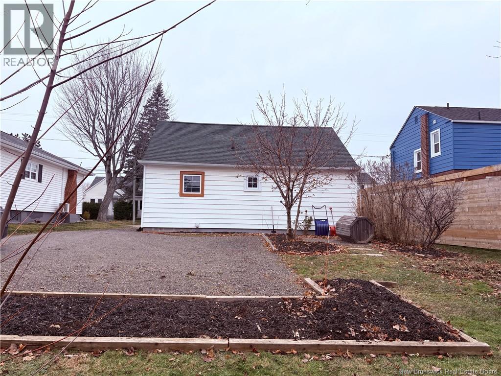 101 Maple Street, Moncton, New Brunswick E1C 6A2 - Photo 8 - NB131010