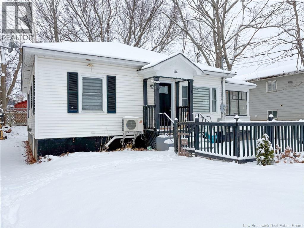 116 Union Street, Woodstock, New Brunswick E7M 2X1 - Photo 3 - NB130953