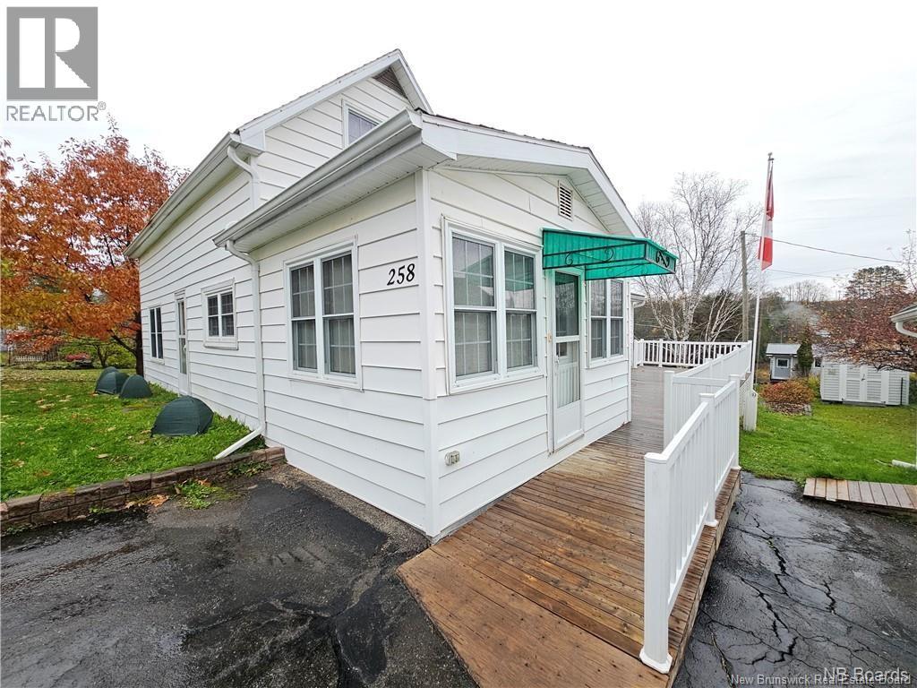 258 Main Street, Plaster Rock, New Brunswick  E7G 2C8 - Photo 6 - NB131050