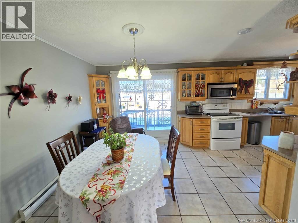 210 Francine, Beresford, New Brunswick  E8K 1N8 - Photo 10 - NB131137