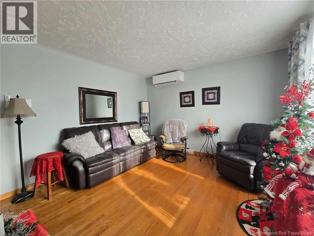 210 Francine, Beresford, New Brunswick  E8K 1N8 - Photo 13 - NB131137