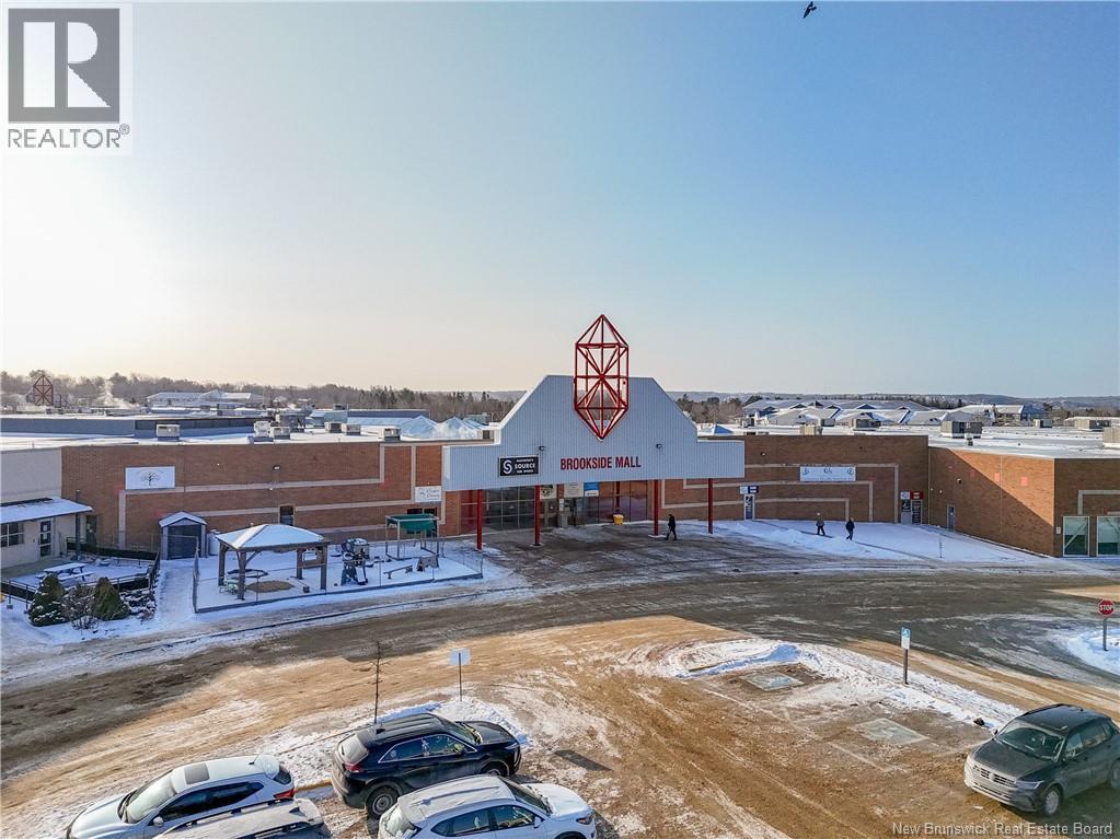 435 Brookside Drive, Fredericton, New Brunswick E3A 8V4 - Photo 2 - NB131383