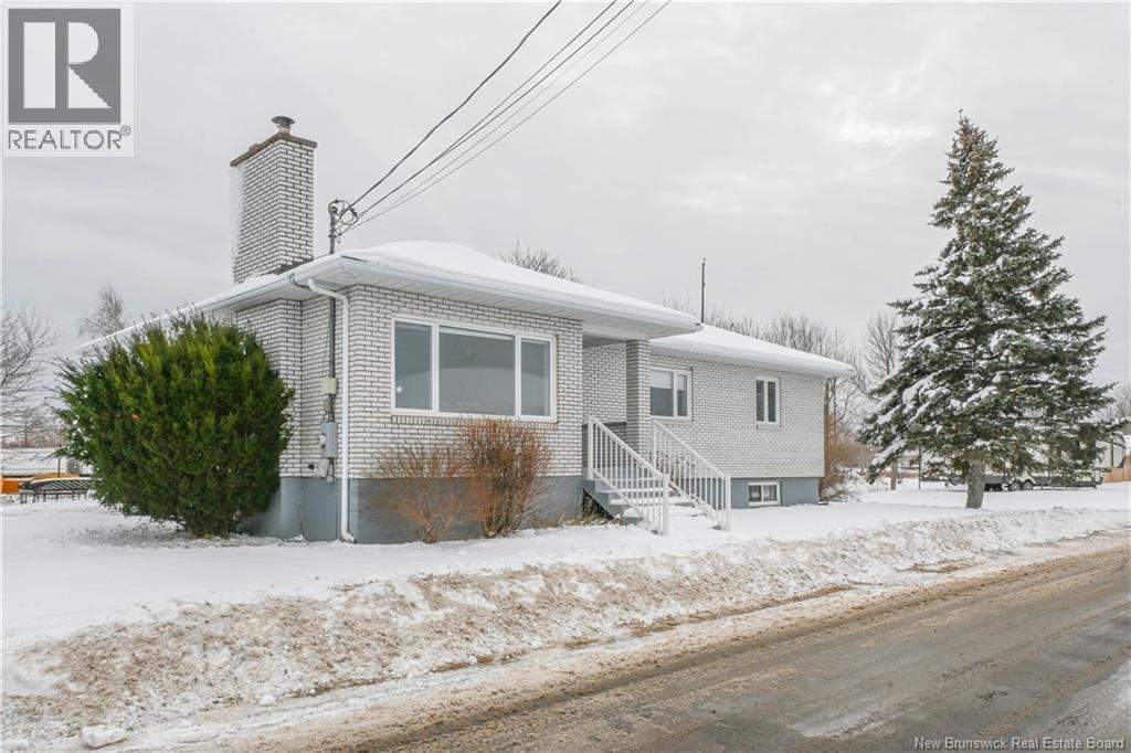 142 4e Street, Shippagan, New Brunswick  E8S 2J8 - Photo 6 - NB131959