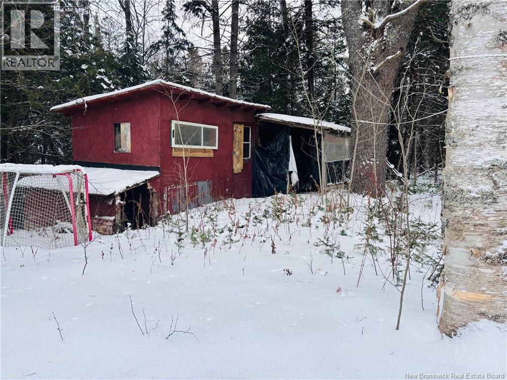 35 Pleasant Avenue, Doaktown, New Brunswick  E9C 1B5 - Photo 8 - NB132084