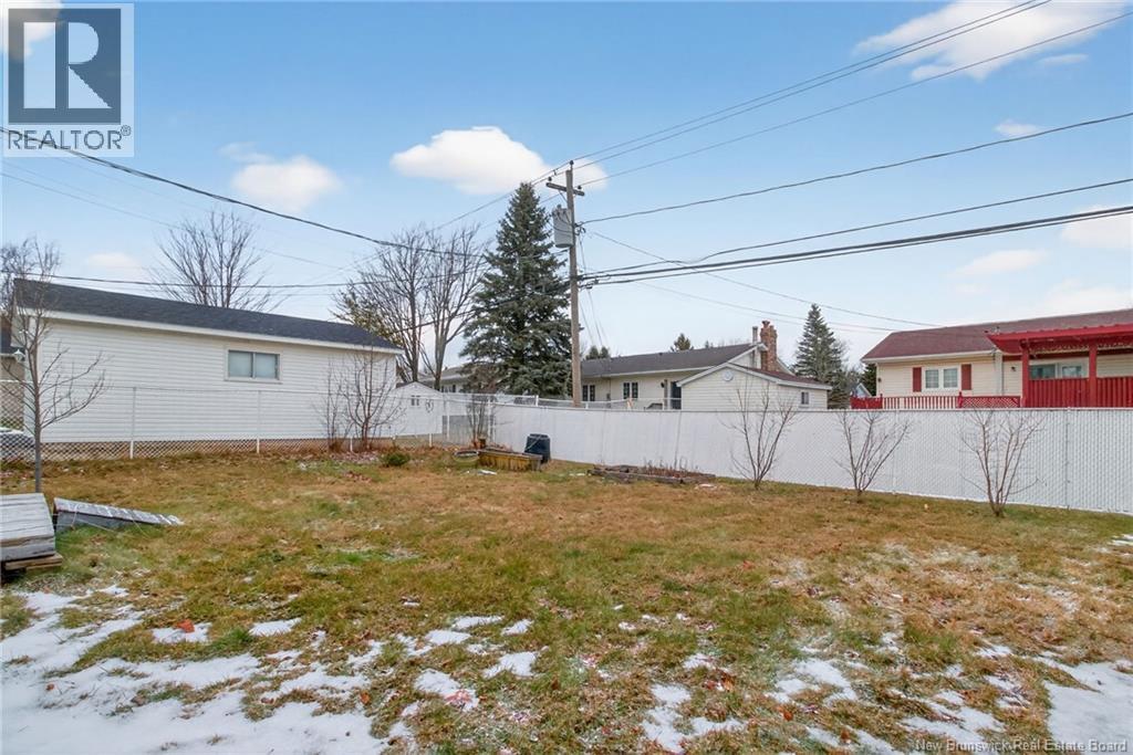 15 Magellan Drive, Moncton, New Brunswick E1A 5P3 - Photo 3 - NB132242