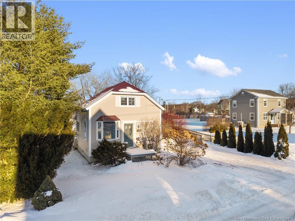 34 Manse Street, Miramichi, New Brunswick E1N 4H1 - Photo 1 - NB132651