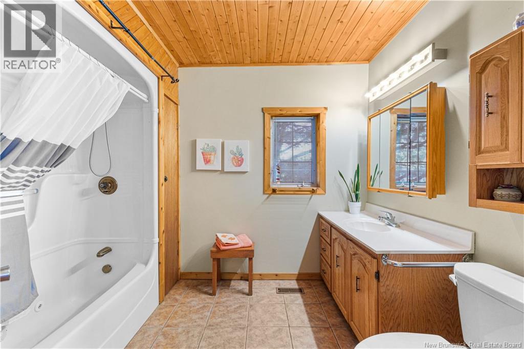 34 Manse Street, Miramichi, New Brunswick E1N 4H1 - Photo 29 - NB132651