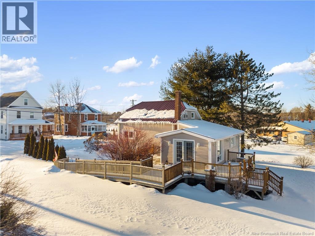 34 Manse Street, Miramichi, New Brunswick E1N 4H1 - Photo 3 - NB132651