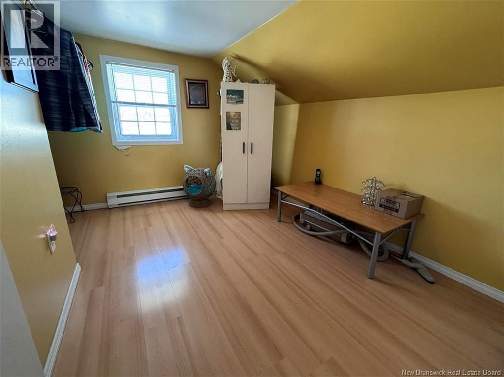 38 39th Avenue, Edmundston, New Brunswick  E3V 2X2 - Photo 12 - NB133082