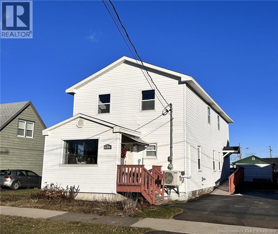 87 Oakland Avenue, Moncton, New Brunswick E1C 7N9 - Photo 1 - NB132474