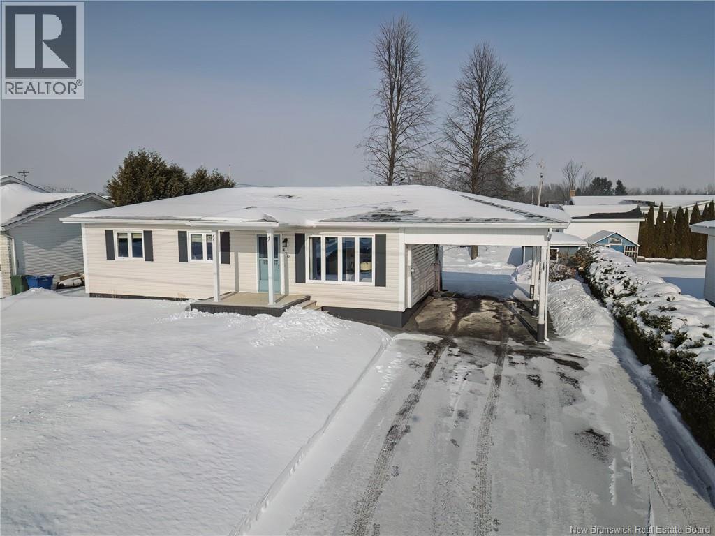 670 3ieme Avenue, Grand Falls, New Brunswick  E3Z 1A3 - Photo 2 - NB133229