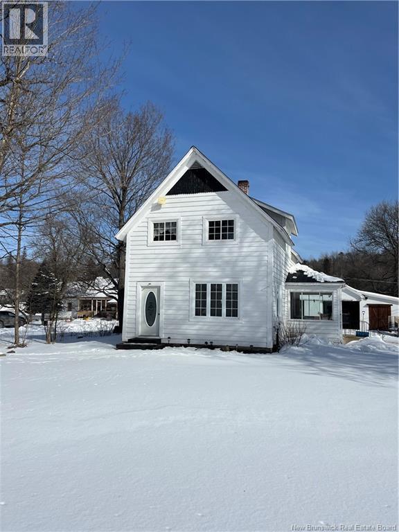 11 Hospital Street, Bath, New Brunswick  E7G 1B3 - Photo 2 - NB133304