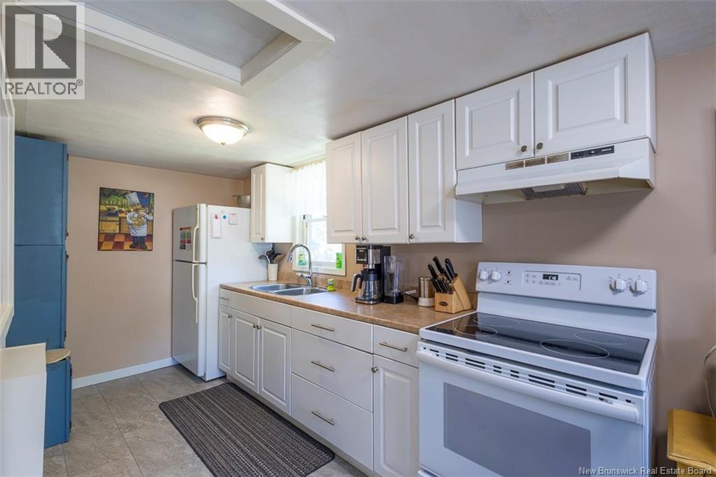 51 First Avenue, Pointe-Du-Chêne, New Brunswick E4P 4E8 - Photo 8 - NB133288