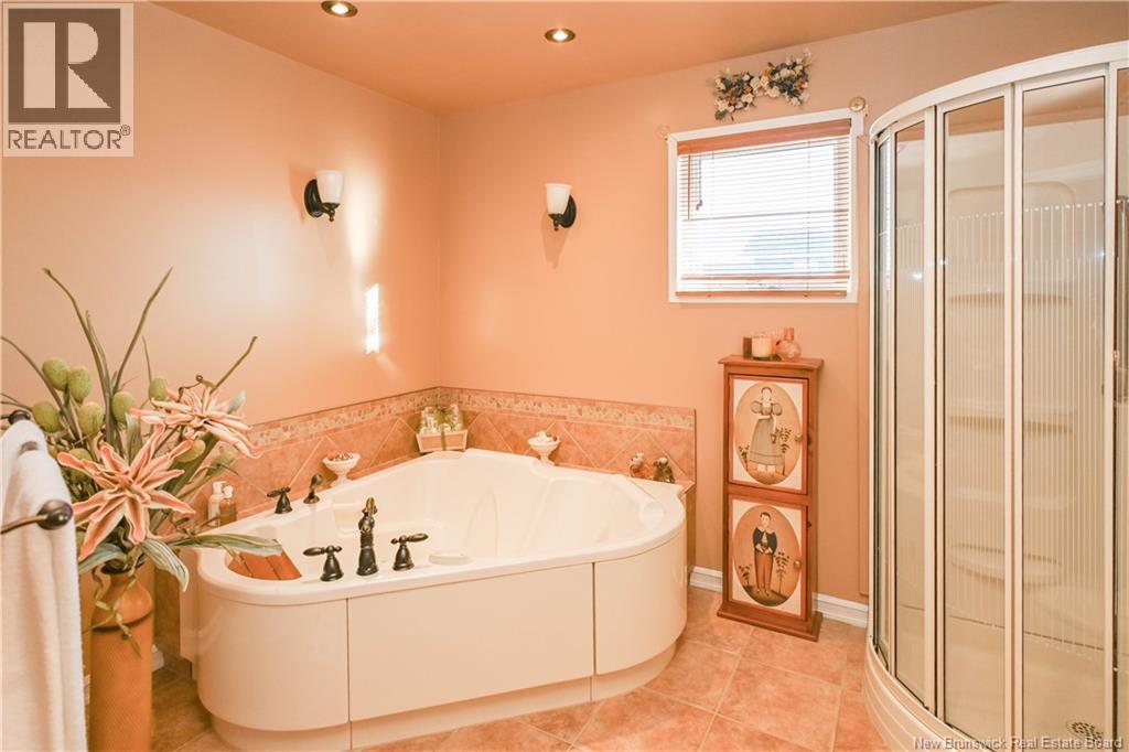 262 Savard Street, Caraquet, New Brunswick  E1W 1A4 - Photo 34 - NB133496