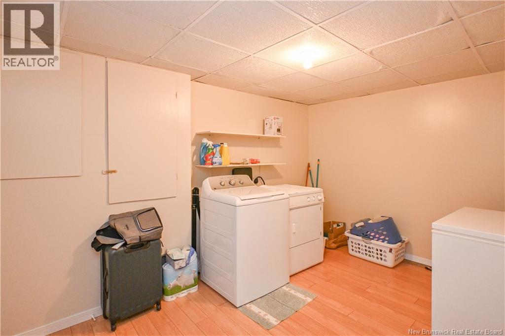 262 Savard Street, Caraquet, New Brunswick  E1W 1A4 - Photo 37 - NB133496