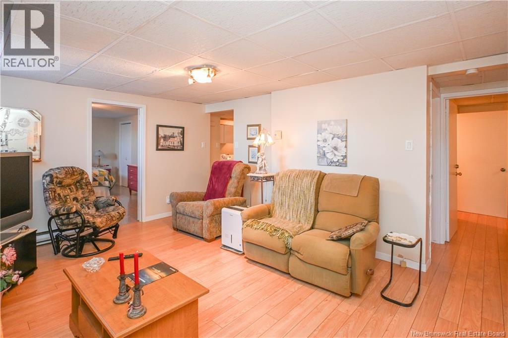 262 Savard Street, Caraquet, New Brunswick  E1W 1A4 - Photo 42 - NB133496